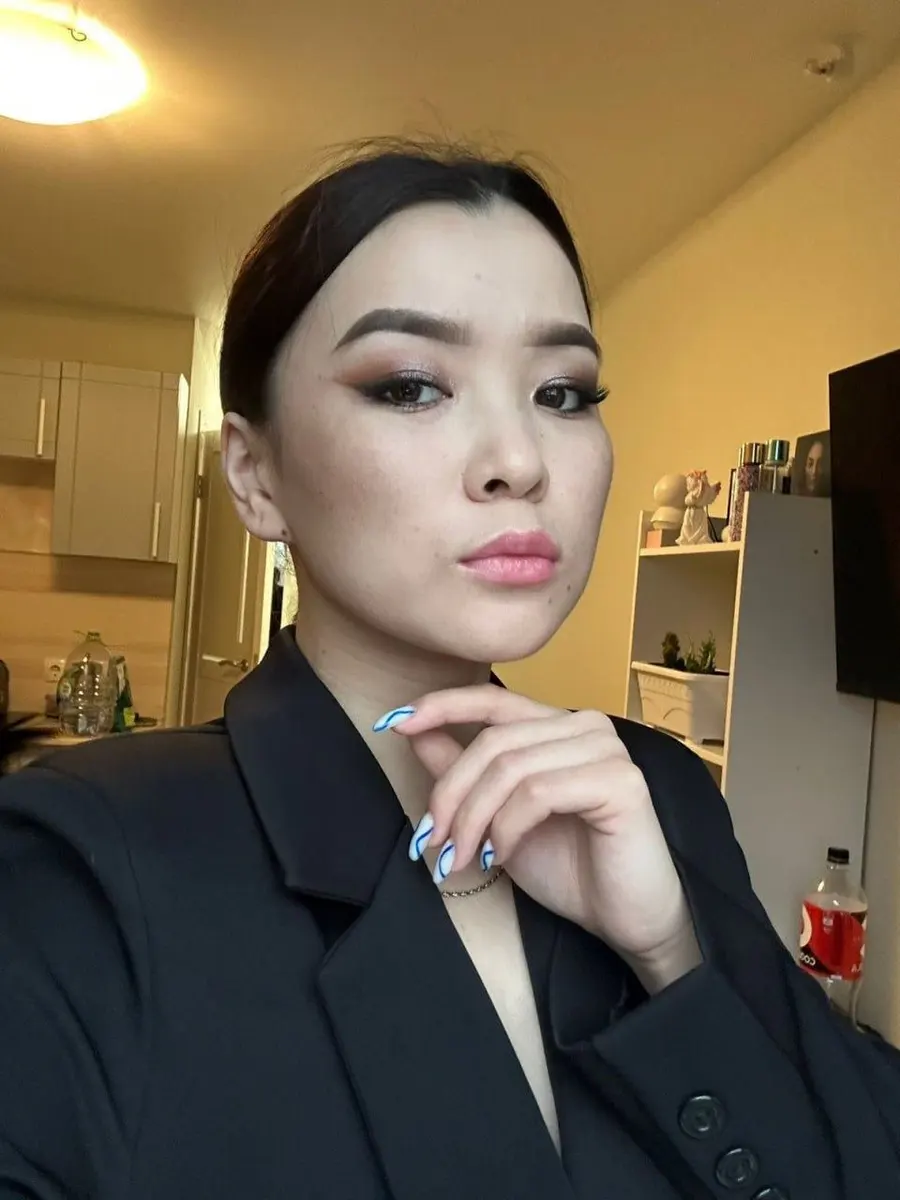 Aiza escort in Paris