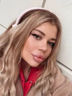Alice escort in Paris