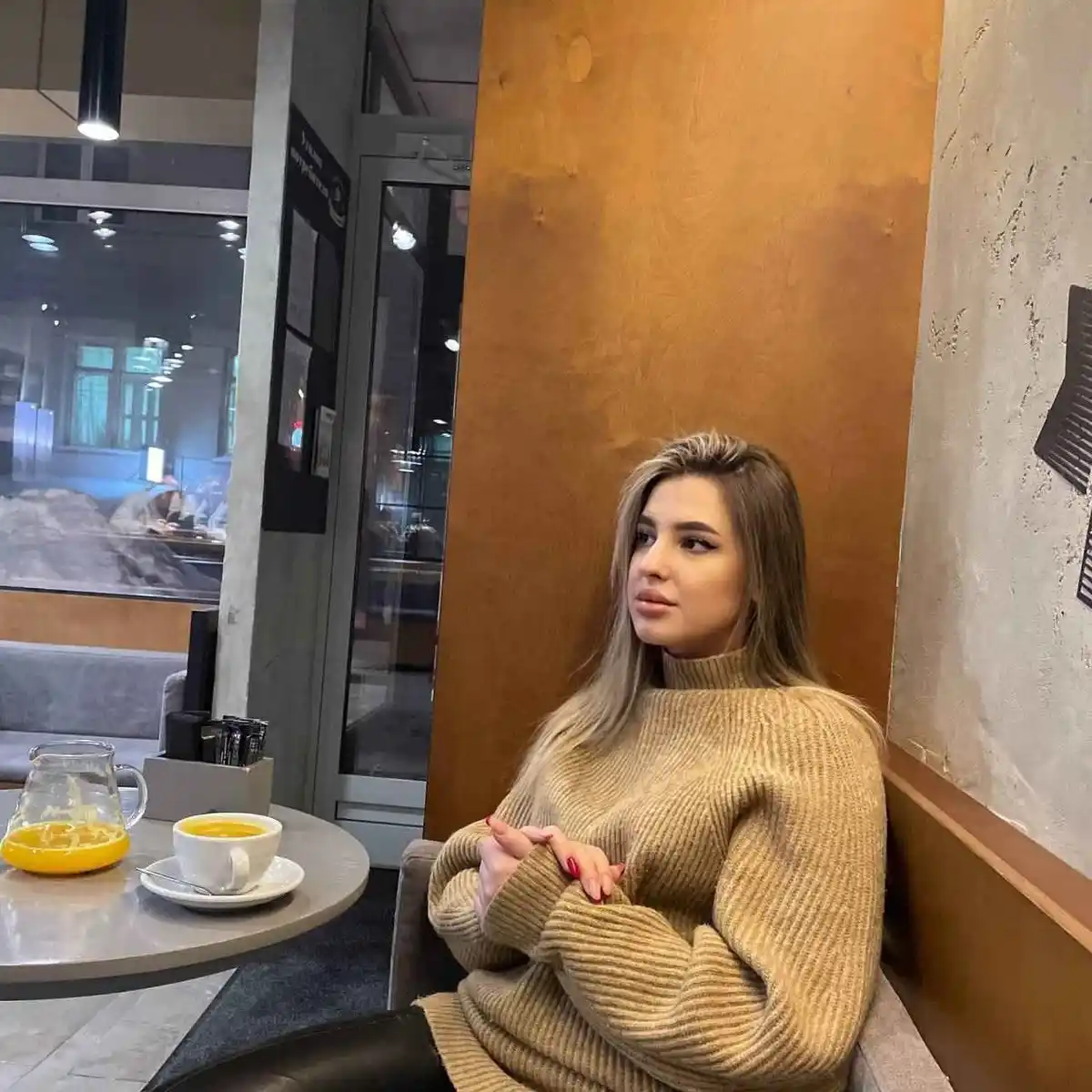 Camelia escort in Paris