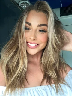 Charlotte escort in Paris