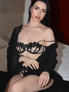 Clodia escort in Paris