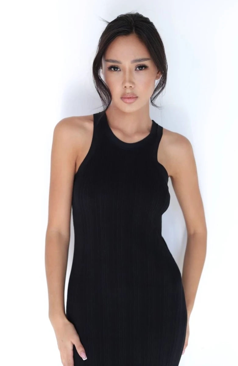 Danelia escort in Paris