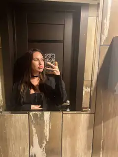 Elice escort in Paris