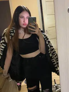 Elice escort in Paris