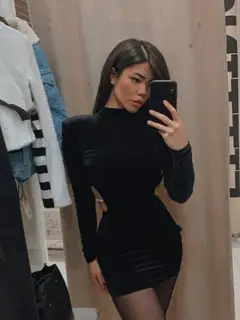 Elina escort in Paris