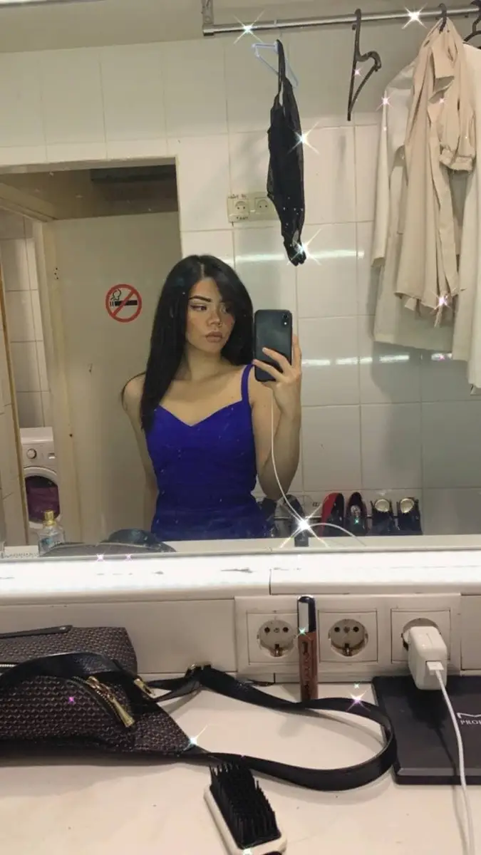 Elina escort in Paris