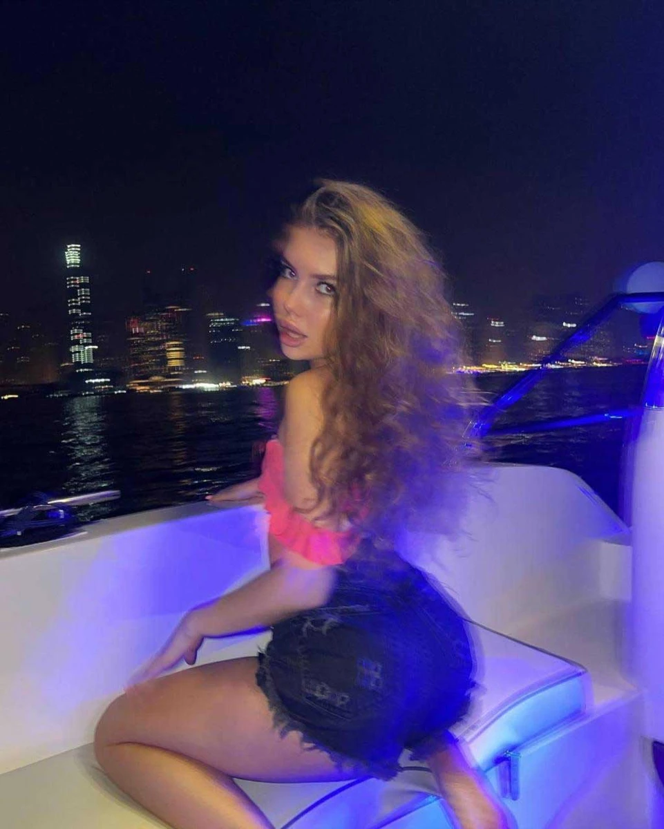 Erika escort in Paris