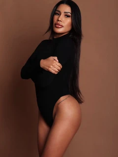 Gabriela escort in Paris