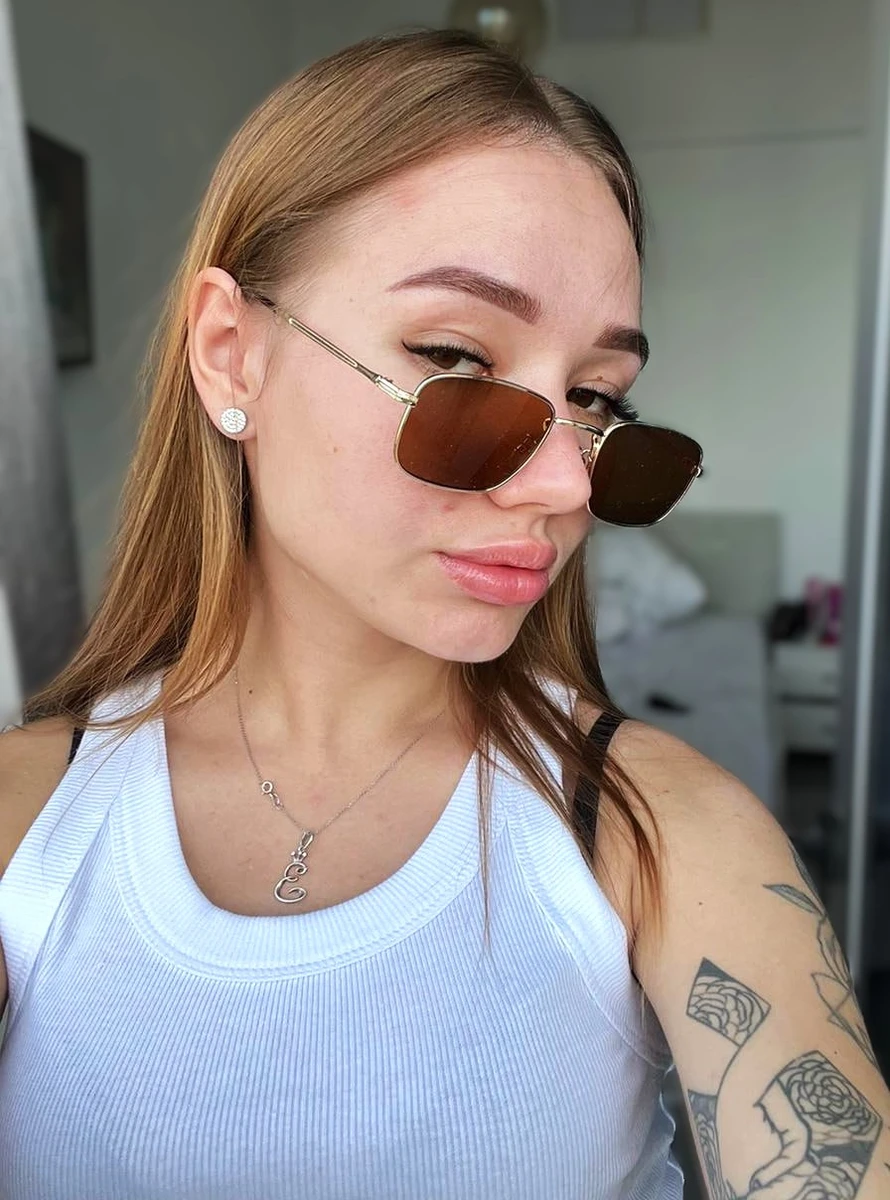Kleo escort in Paris