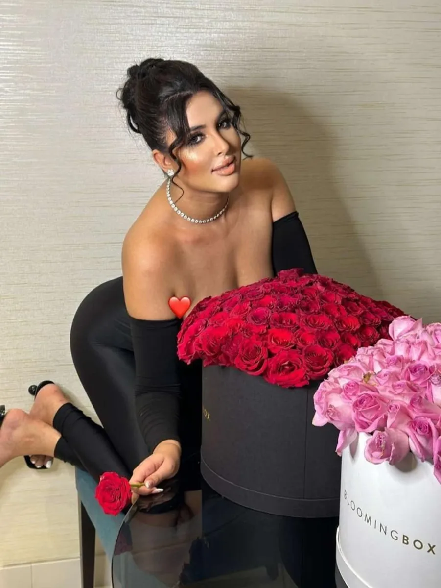 Laila escort in Paris