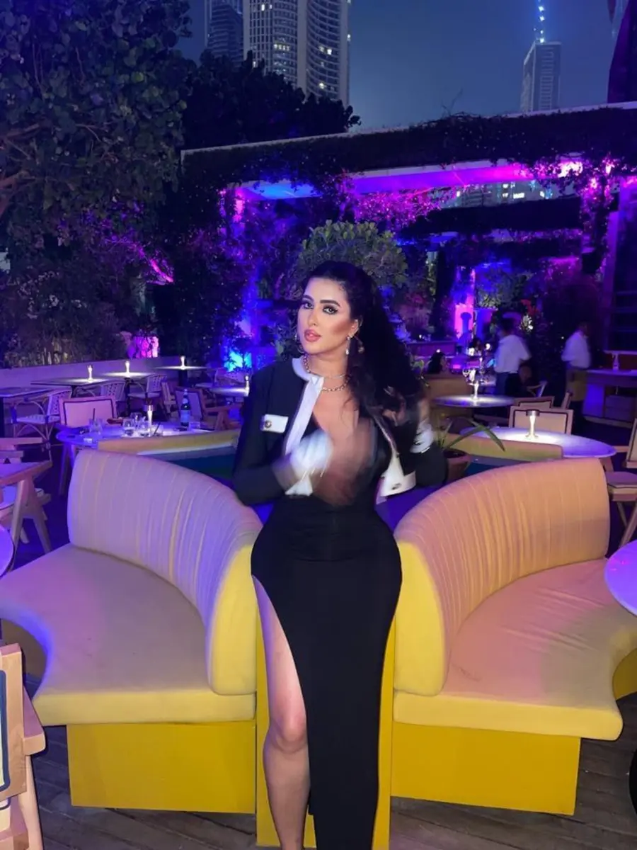 Laila escort in Paris
