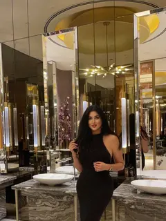 Laila escort in Paris