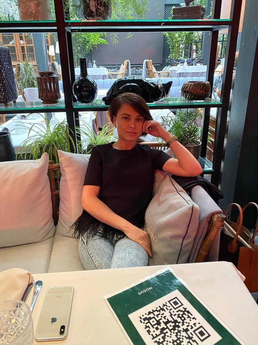 Lesya escort in Paris