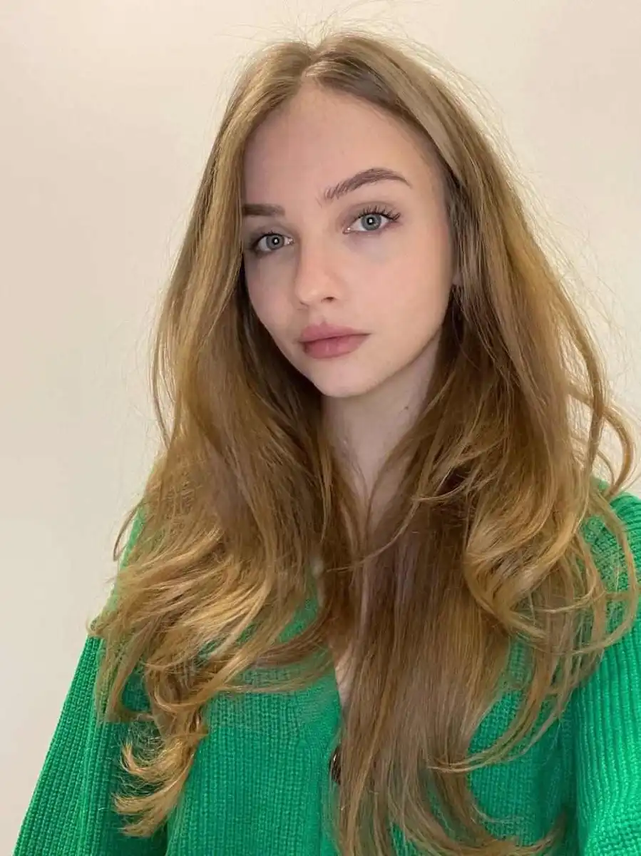 Lilya escort in Paris