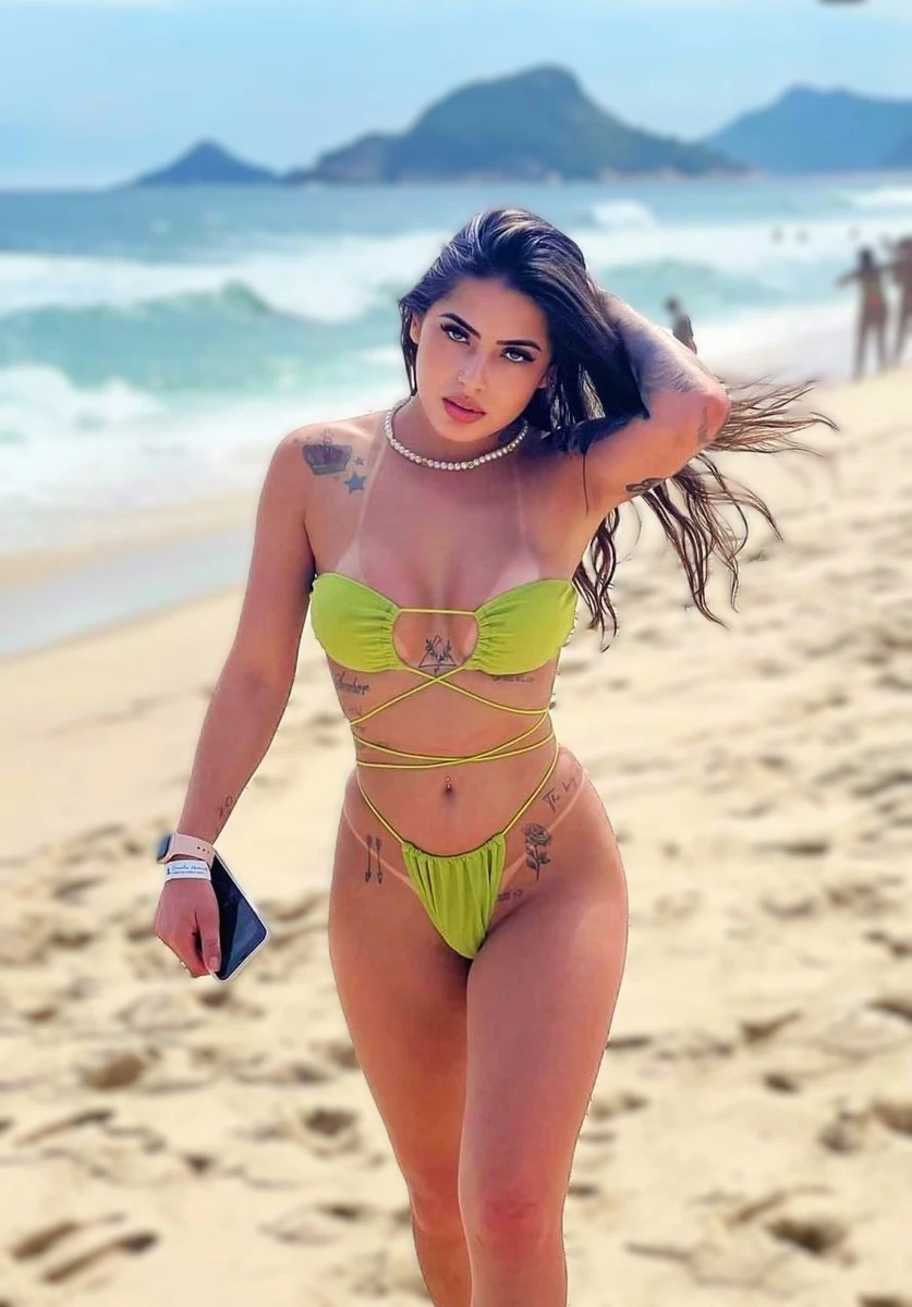 Loren escort in Paris
