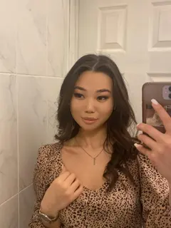 Madina escort in Paris