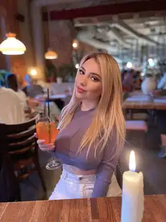 Mika escort in Paris