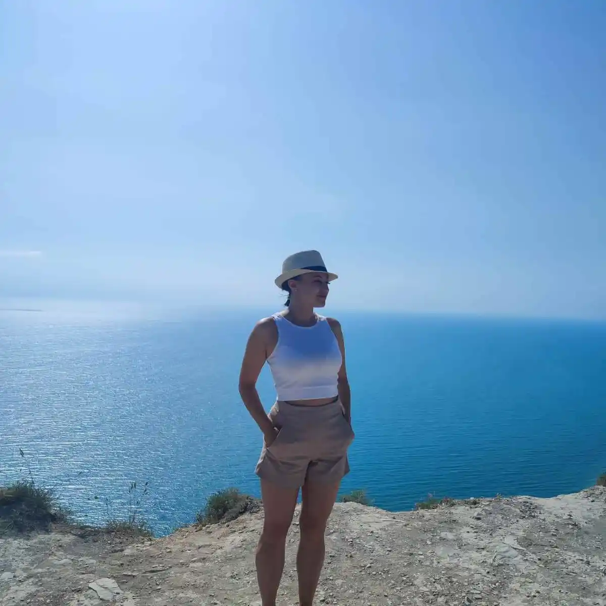 Milana escort in Paris