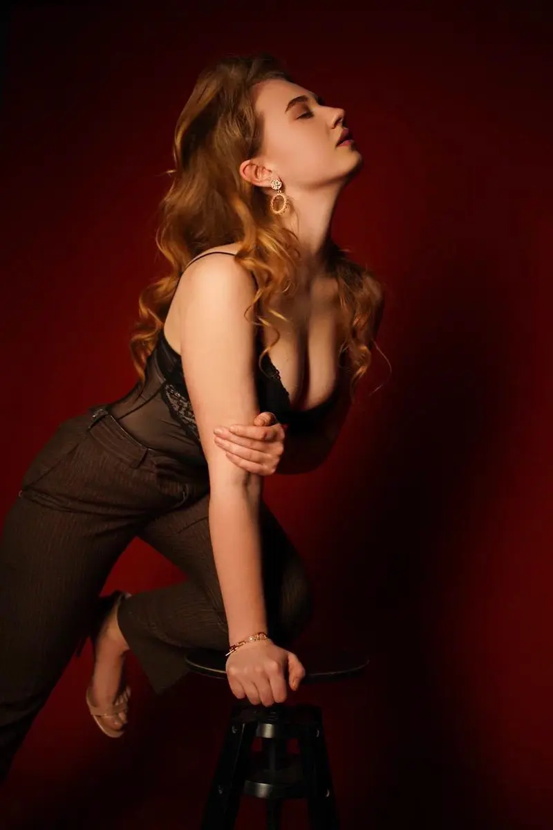 Solomeya escort in Paris