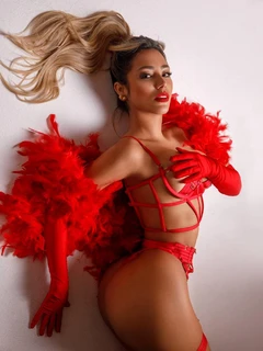 Stepphie escort in Paris