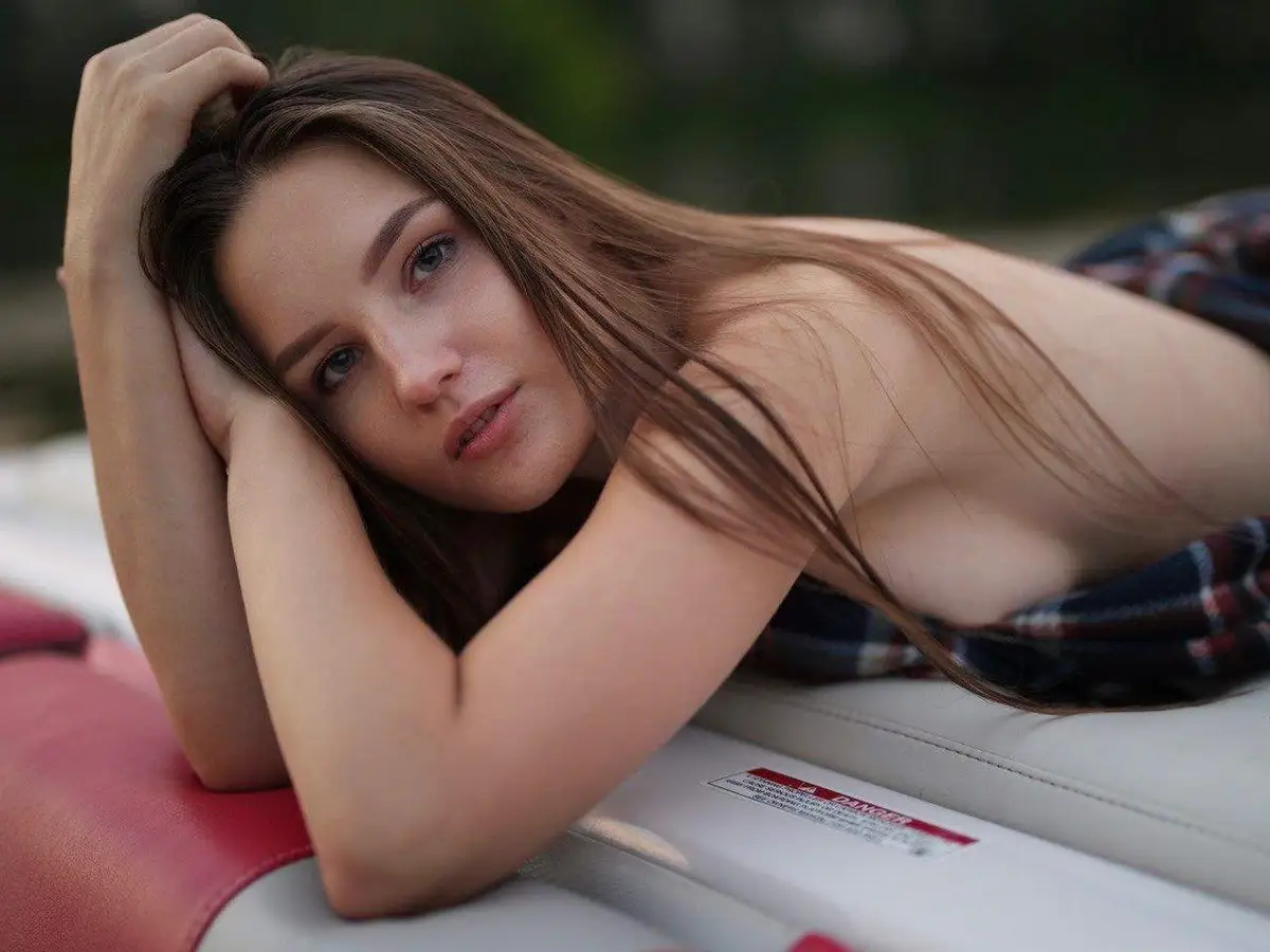 Taya escort in Paris