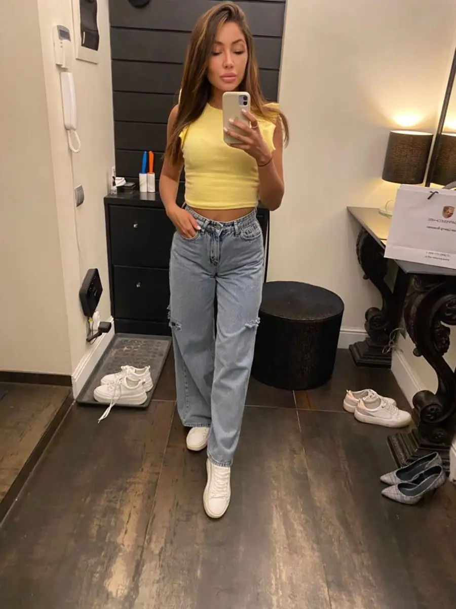 Vika escort in Paris