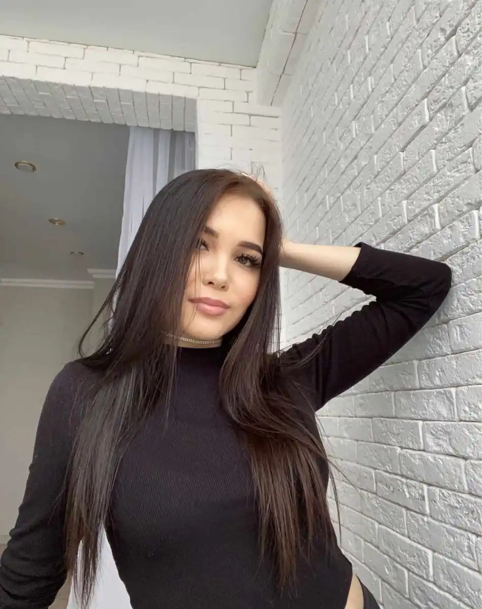 Vladlena escort in Paris