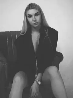 Yana escort in Paris