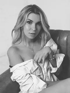 Yana escort in Paris